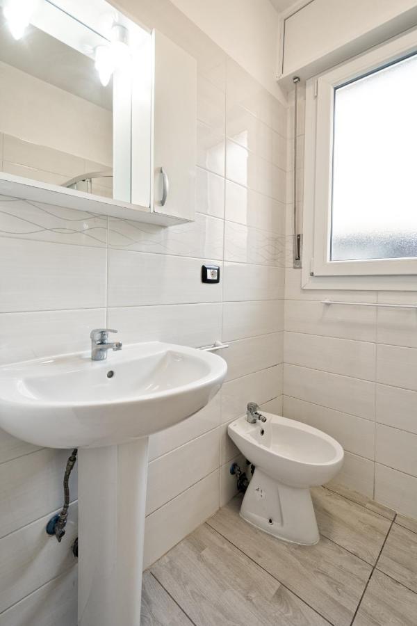 Venice Pink House Hotel Marghera Bagian luar foto