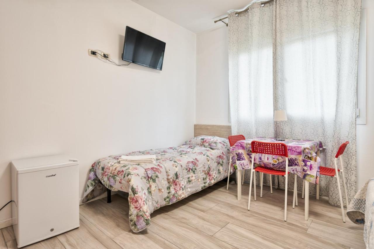 Venice Pink House Hotel Marghera Bagian luar foto