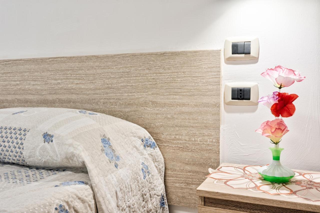 Venice Pink House Hotel Marghera Bagian luar foto