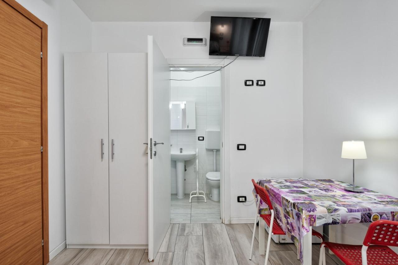 Venice Pink House Hotel Marghera Bagian luar foto